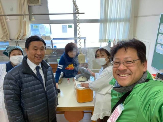 白川のお餅つきの様子です。