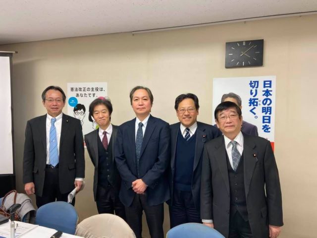 内閣第二部会長として，宇宙及び技術革新も担当しております。