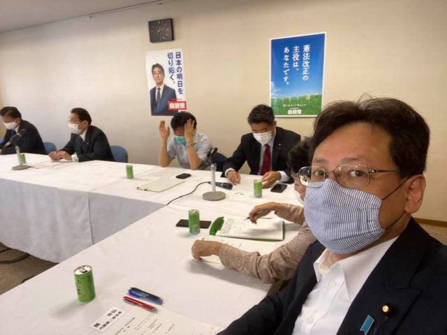 自民党本部で政調正副会長・部会長会議です。