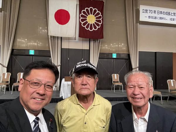 森本孝弘さんが功労者表彰を受けられましたin自民党兵庫県連総会
