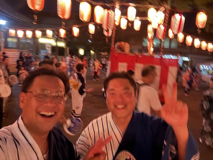踊りながらハイチーズ