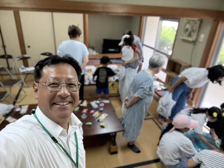 松風地域の室内の夏祭りです