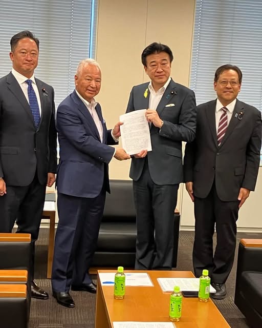 【半導体戦略推進議員連盟】本年度の提言書を木原稔官房長官に提出しました。