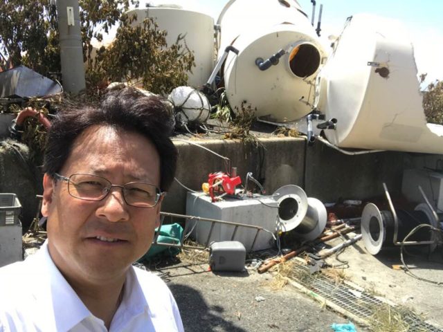 台風で垂水区塩屋の漁港海苔加工工場が被害を被りました。